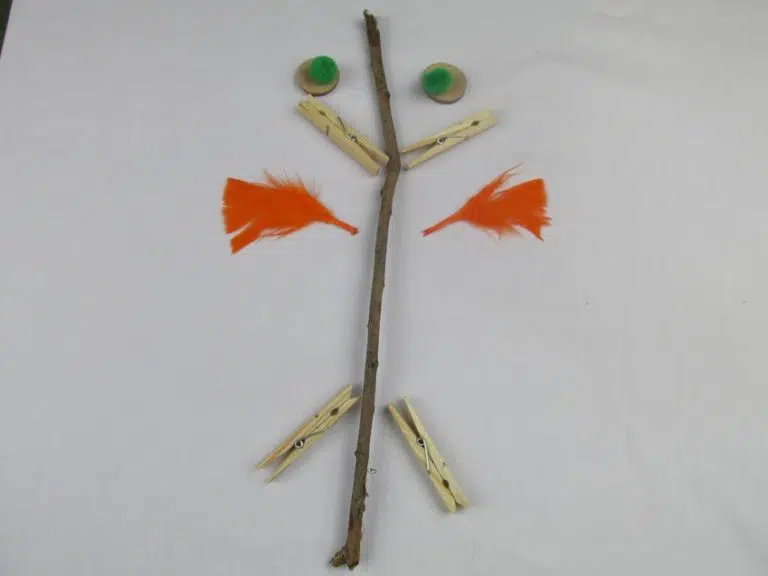 Using Loose Parts Next to a Stick