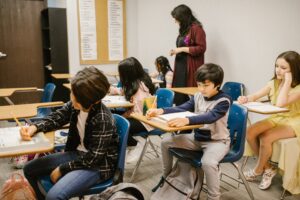 A escola é um sistema prisional reformulado.